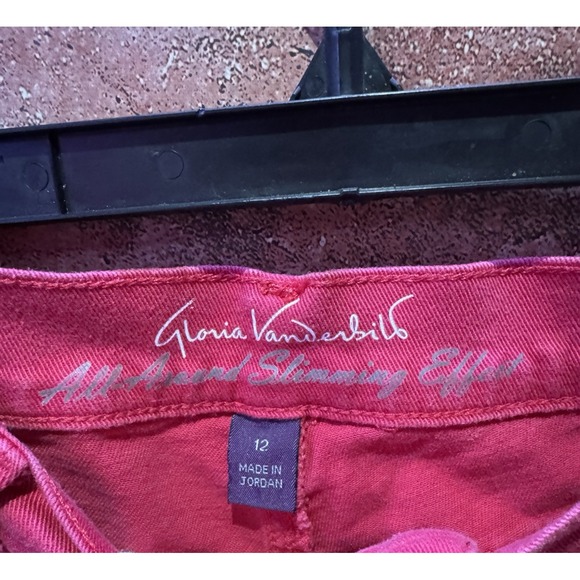 Gloria Vanderbilt Amanda Bermuda Women's Sz 12 Khaki All Around Slimming Shorts - Picture 7 of 8